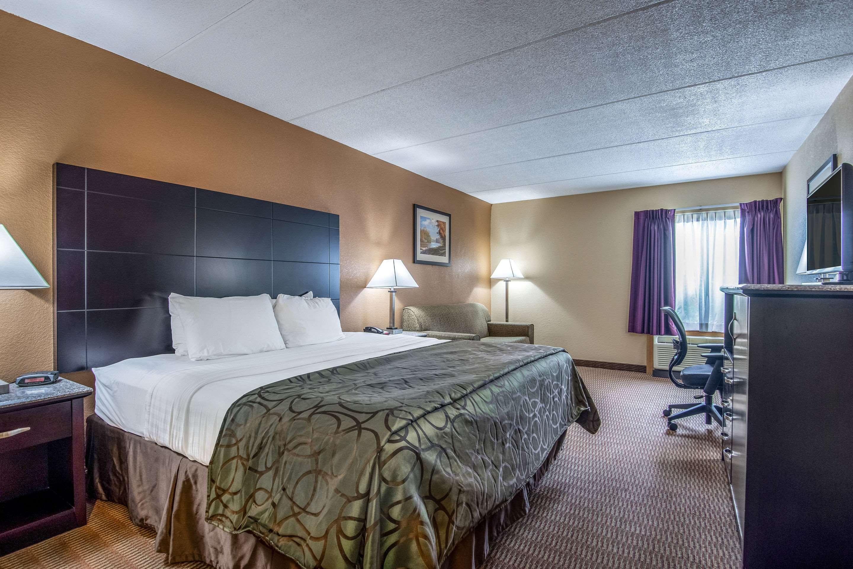Quality Inn Tully I-81 Exteriér fotografie