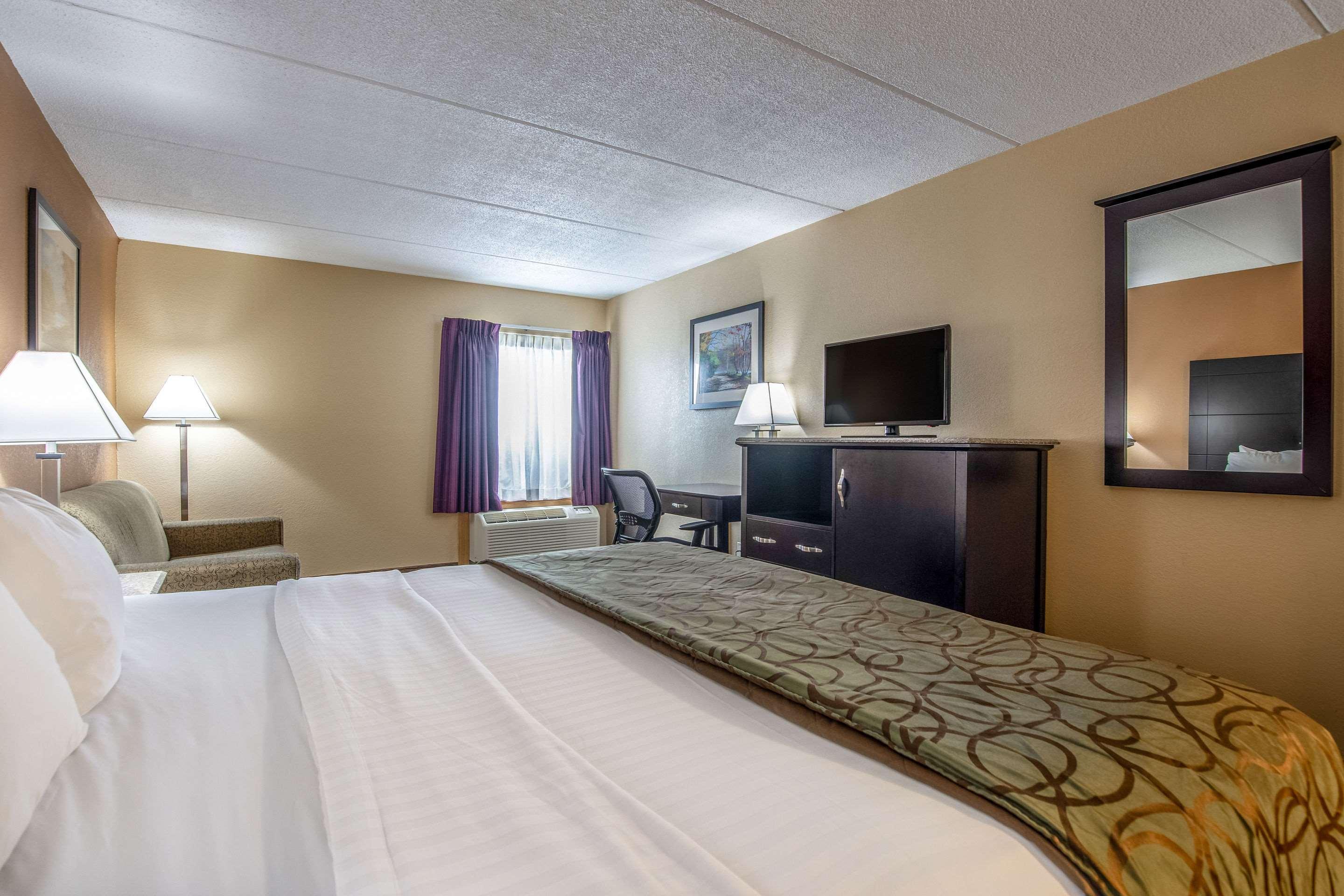 Quality Inn Tully I-81 Exteriér fotografie