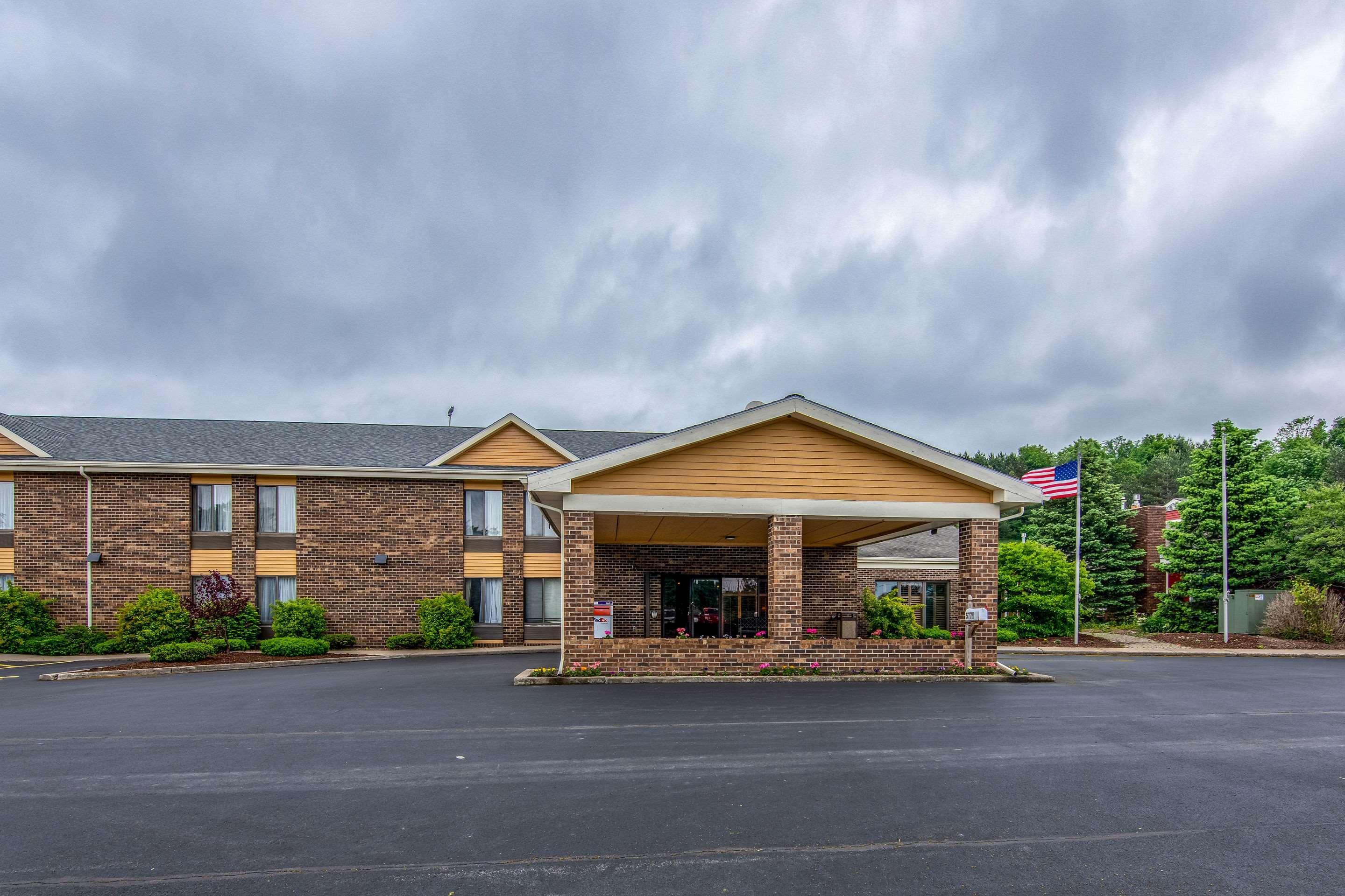 Quality Inn Tully I-81 Exteriér fotografie