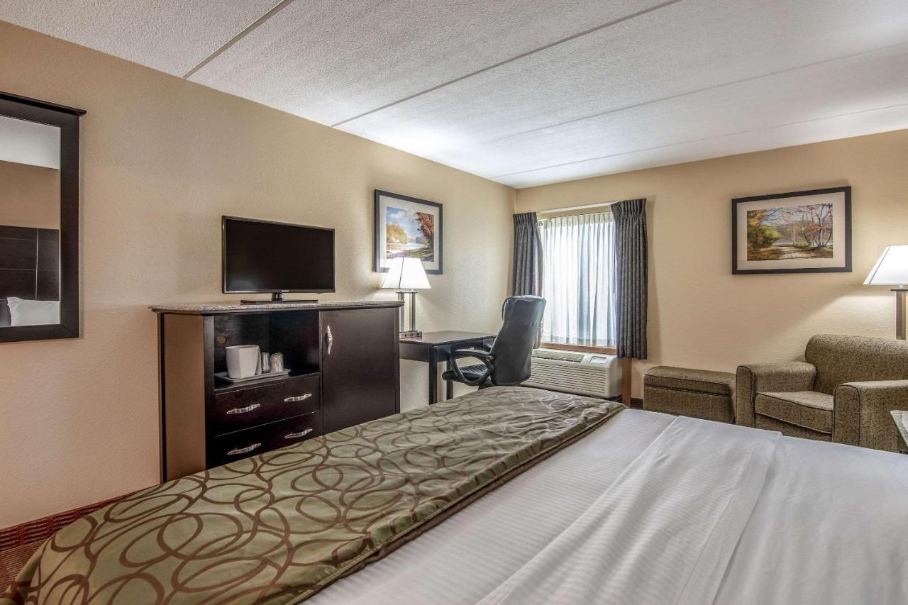 Quality Inn Tully I-81 Exteriér fotografie